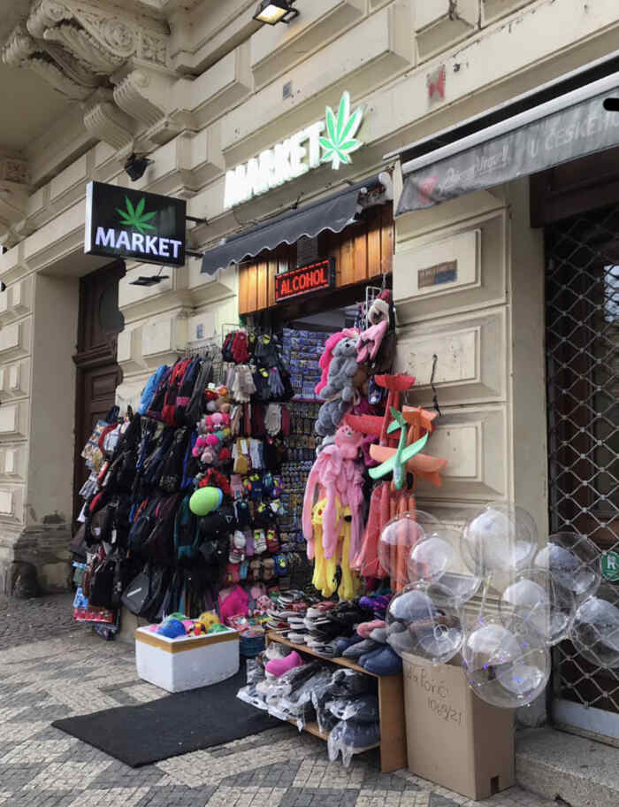 Kratom, HHC osobní odběr Praha Sokolovská