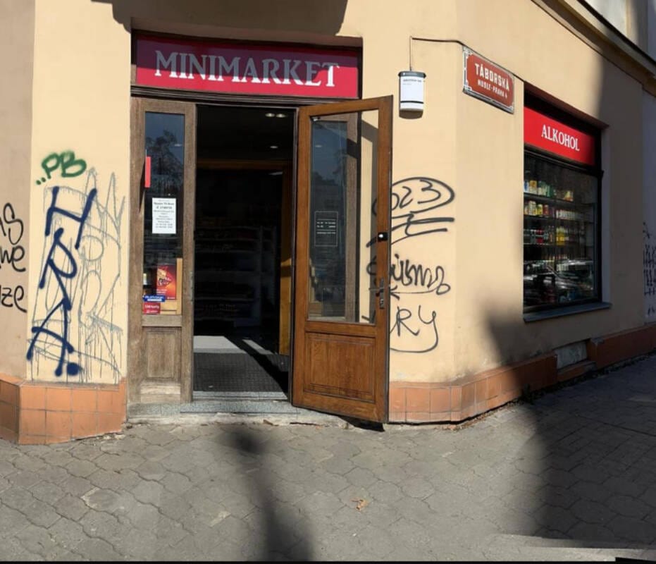 Minimarket Táborská
