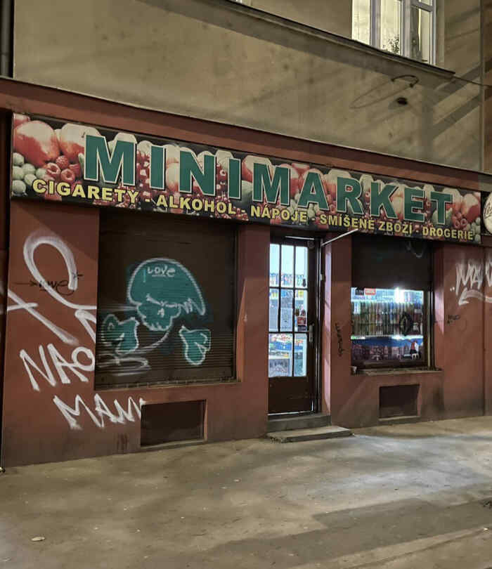 Kratom, HHC osobní odběr Praha Kolbenova