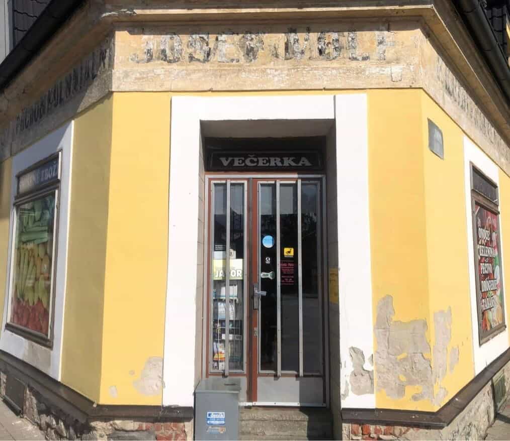 Kratom World Obchod Tábor Kratom Prodej Tábor a okolí nakup si u nás kratom Tábor jižní čechy Green White Red Gold Yellow Brown Black