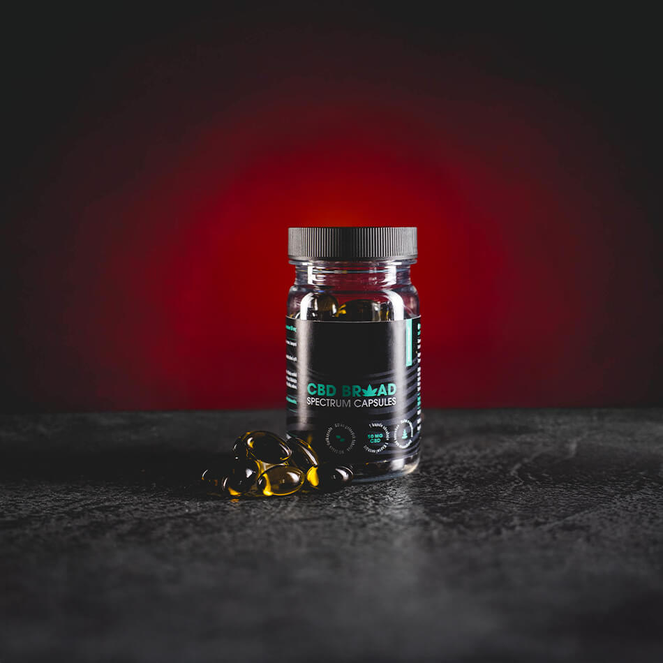 Kratom world cbd broad spectrum kapsle kratomworld prodej CBD Broad Spectrum kapsle 3000 mg 60 ks – gelové tobolky s obsahem 50 mg CBD v každé kapsli, širokospektrální konopný extrakt pro podporu regenerace, uvolnění a rovnováhy organismu