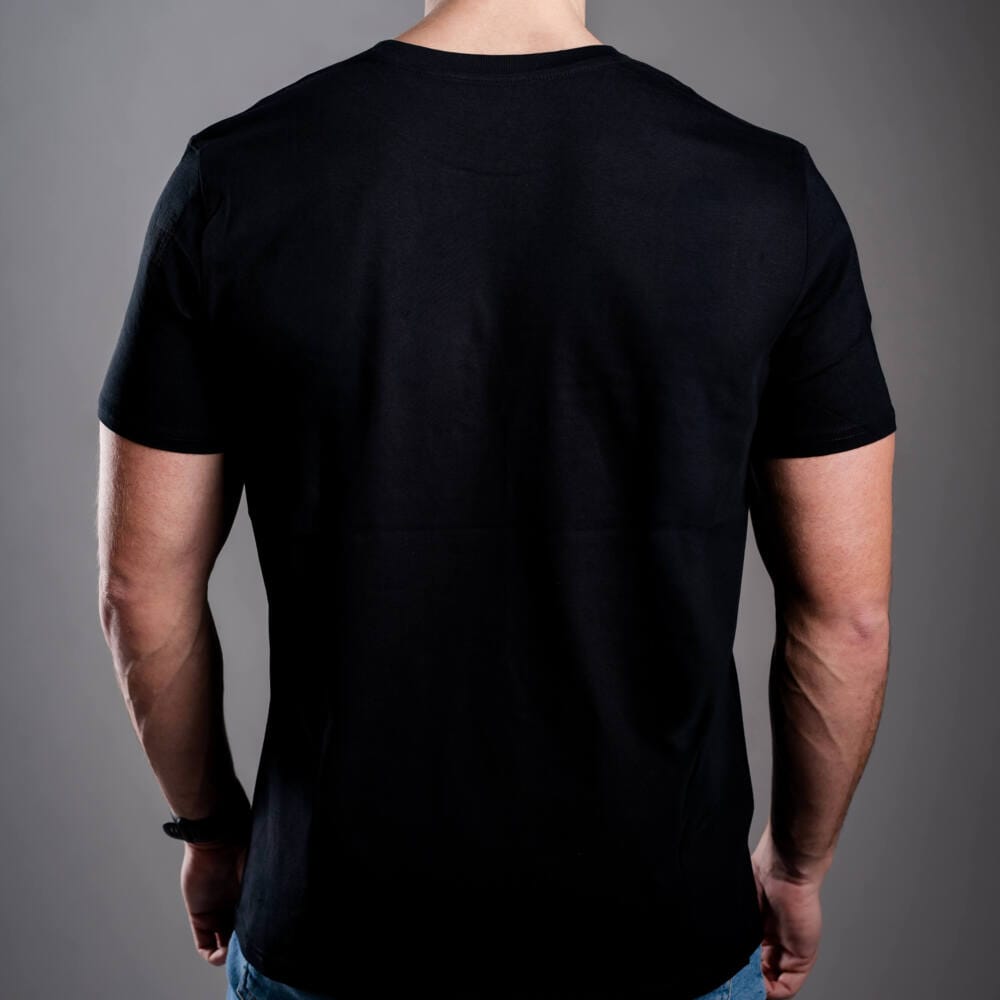 Pánské tričko Kratom World s motivem Damn bro go buy kratom – originální merch pro milovníky kratomu a fanoušky značky Kratom World, stylový streetwear design s výrazným potiskem, pohodlné tričko pro každodenní nošení, ideální do města, na eventy i jako sběratelský kousek pro komunitu kolem kratomu back-black